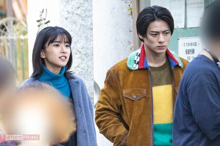 11月中旬、『クロサギ』ロケ中の平野紫耀と黒島結菜