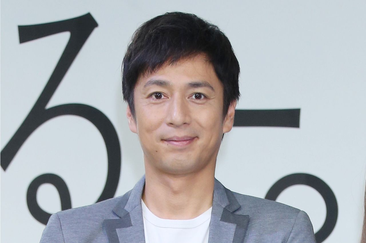 コント出身の芸人が多数を占める中、数少ない『M-1』王者で俳優業を行う徳井義実。『セシルのもくろみ』（フジテレビ系　毎週木曜　夜10時～）でヒロイン（真木よう子）が信頼を寄せているジェンダーレスのカリスマメイク役で新境地を開拓。