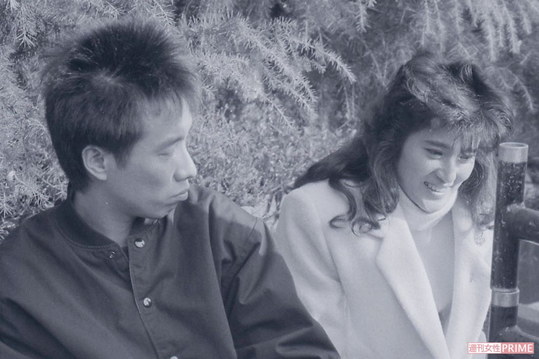 結婚前の長渕剛と志穂美悦子。志穂美は現在、「フラワーアクティビスト」として活動