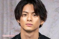 平野紫耀が愛知県岡崎市『キッチンカーフェスティバル』にお忍び参加、アーティスト活動する弟・平野莉玖を…