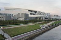 問題続出で揺れる豊洲、築地の声「いまさら取材かよ」「どっちでもいい」