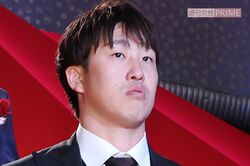 《顔写真に「一般人」の文字》元・広島カープの小園海斗に楽天・辰巳涼介選手が“愛あるいじり”で寄せられる賛否