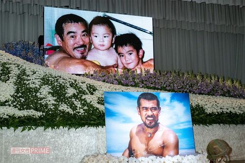 2022年2月、千葉さんの『お別れの会』では親子の秘蔵写真が多数公開された