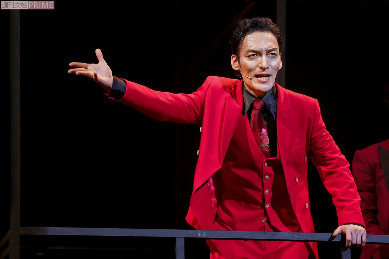 ドイツ演劇の巨匠ベルトルト・ブレヒトによる大作が、斬新な演出で蘇る!　撮影／佐藤靖彦