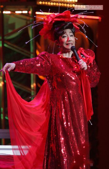 モノマネを披露するコロッケ