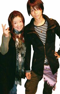 菅田将暉と母の菅生好身さん。仲良し親子だ