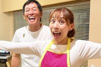 「衝撃の見た目」NEWS小山慶一郎の実姉で料理研究家・みきママが作った『とうもろこしおにぎり弁当』に賛否…