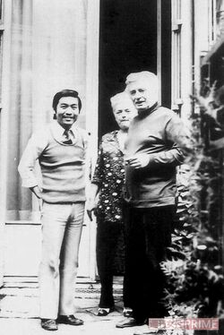 1969年、南フランス・イエールのエドゥワール・ピニョンのアトリエにて