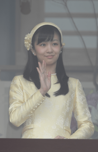 上皇さま(当時は天皇陛下)の誕生日一般参賀に出席した当時21歳の佳子さま(2016年12月23日)