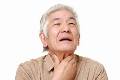 食事のとき「むせやすい」「飲み込む量が減った」原因は姿勢にあった!改善ストレッチの仕方