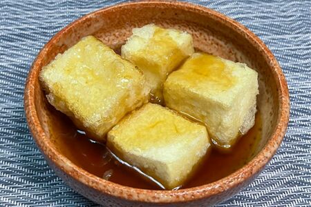 揚げ出し豆腐はアルコール度数の高い日本酒から胃を守るのに最適なおつまみ
