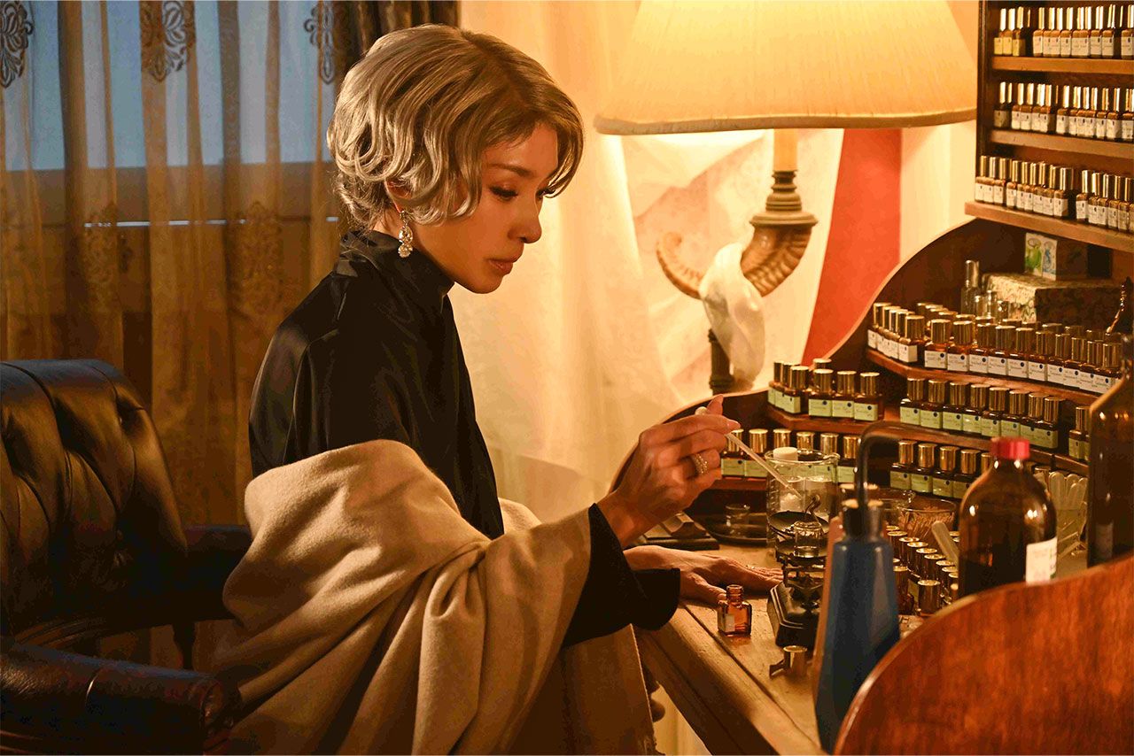 『魔女の香水』6月16日(金)TOHOシネマズ 日比谷 ほか 全国ロードショー／配給:アークエンタテインメント (c)2023映画『魔女の香水』製作委員会