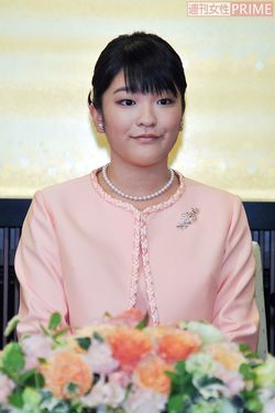 '11年10月には、ご成年を迎えるにあたっての記者会見が行われている