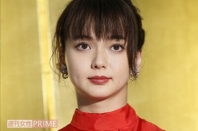 多部未華子『いちばんすきな花』で齋藤飛鳥との「小顔すぎ」姉妹が話題の一方、マクドナルド『グラコロ』CM…