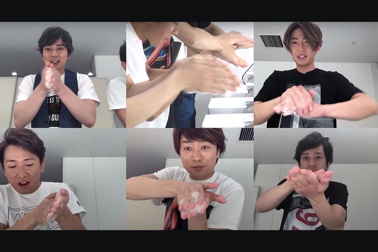 実際に手を洗う嵐のメンバー、手洗い動画『Wash Your Hands』（Johnny's officialより）