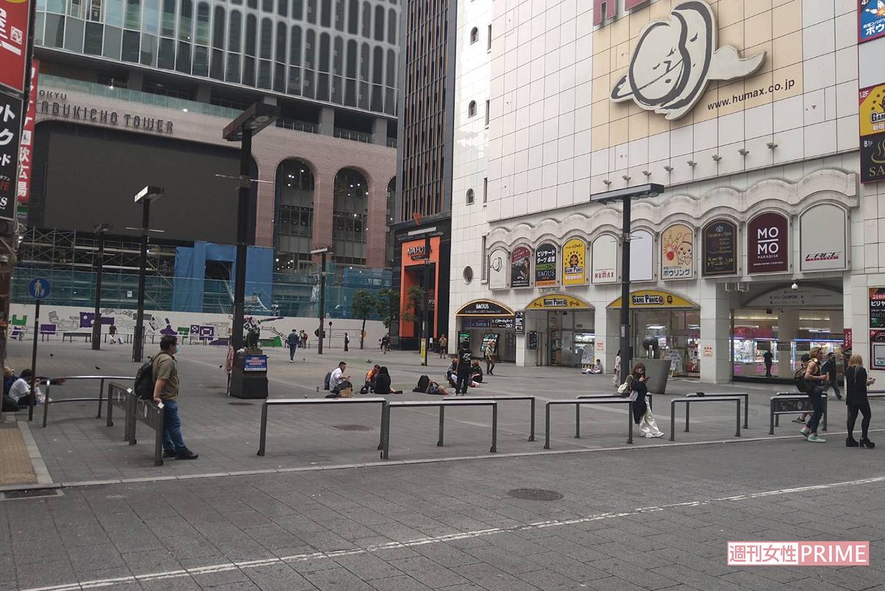 新宿東宝ビル周辺の溜まり場、通称『トー横』