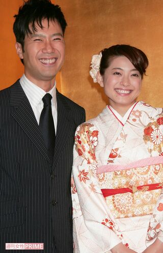 2005年5月、婚約発表記者会見をした藤井隆と乙葉