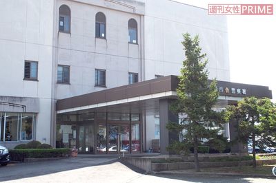 妻、義母、元嫁と盗みを働いた、奇妙な “泥棒一家” の不気味なご近所付き合い