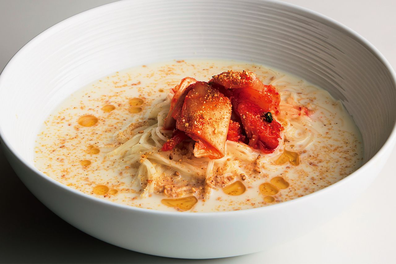 主食も3ステップでお手軽「コングクス風」　撮影／原ヒデトシ