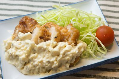 ご当地グルメ【肉料理】チキン南蛮は酒のつまみ！大盛況の砂川ポークチャップ