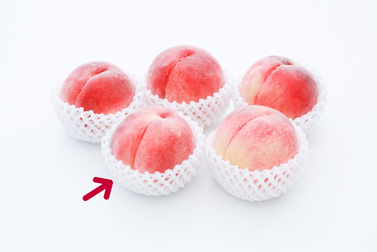 【Q10】桃やメロンなどを包む緩衝材　答え：フルーツキャップ