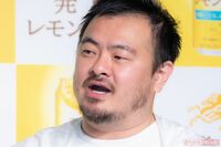 「俺の方がまとも」キャンドル氏“口撃”の鳥羽周作シェフ「手紙を書くことが多く…」鞄の中に“レターセッ…