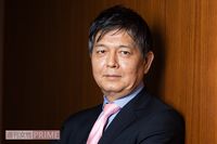 堂場瞬一、新作は50代だからこそ書ける“同期”の物語 そこに込めた願望とは