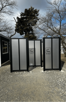 松本城の喫煙所（松本市提供）