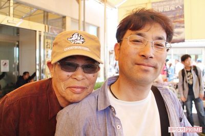 黙って店を手伝ってくれていた父