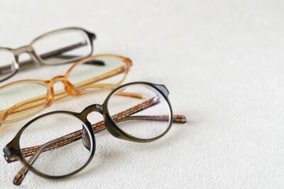 格安メガネ激戦時代「こんなに安くて大丈夫？」「高級店との違いは？」安さのウラ事情と賢いメガネの選び方