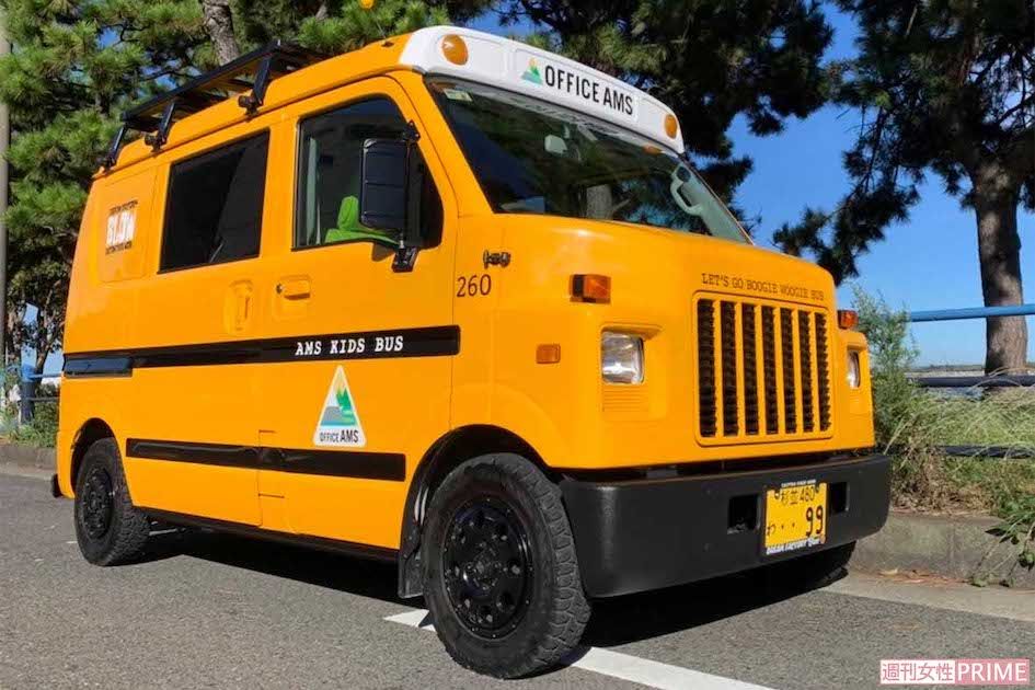 「アムズレンタカー」は料金が安いのがウリ!　軽自動車のキャンピングカーでも車内は広々とした印象（本人提供）