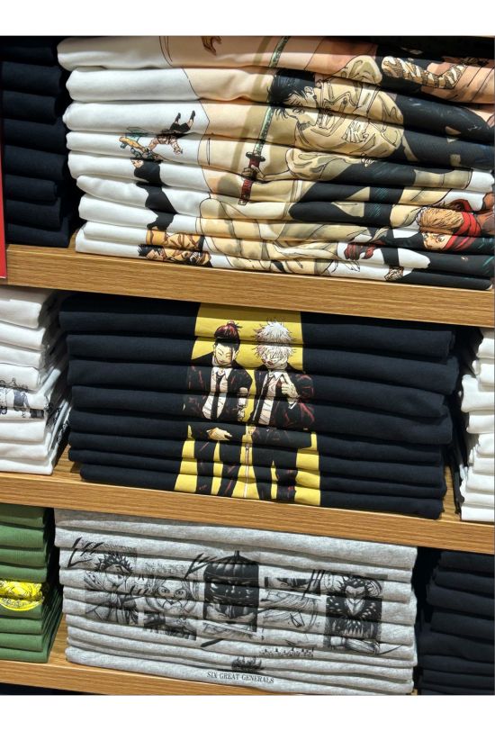 ファン歓喜の陳列（ユニクロ公式Xより）