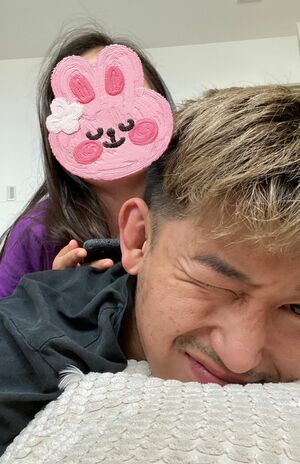 娘との暮らしぶりをブログで報告する才賀紀左衛門（本人ブログより）