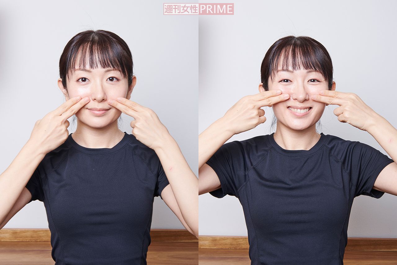 ほぐしトレ3：チョキで頬上げ　撮影／山田智絵