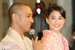 結婚会見時の市川海老蔵と小林麻央