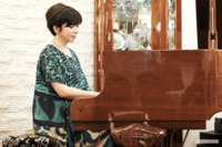 岡本真夜『TOMORROW』大ヒットの裏にあった努力、葛藤、孤独を乗り越え「涙の数だけ強くなれた」