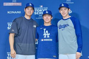 ⭐️年末セール️⭐️超希少3人セット大谷翔平・山本由伸・佐々木朗希2025世界一リング ドジャース・大谷翔平、山本由伸・佐々木朗希がライブBPで好投「サイ