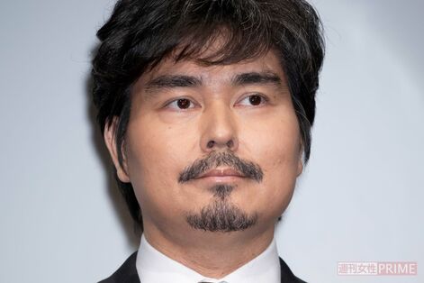 小澤征悦「コントのビジュアル」『サタデーLIVE ニュース ジグザグ』ナビゲーターを務めるも…モジャモジャ…