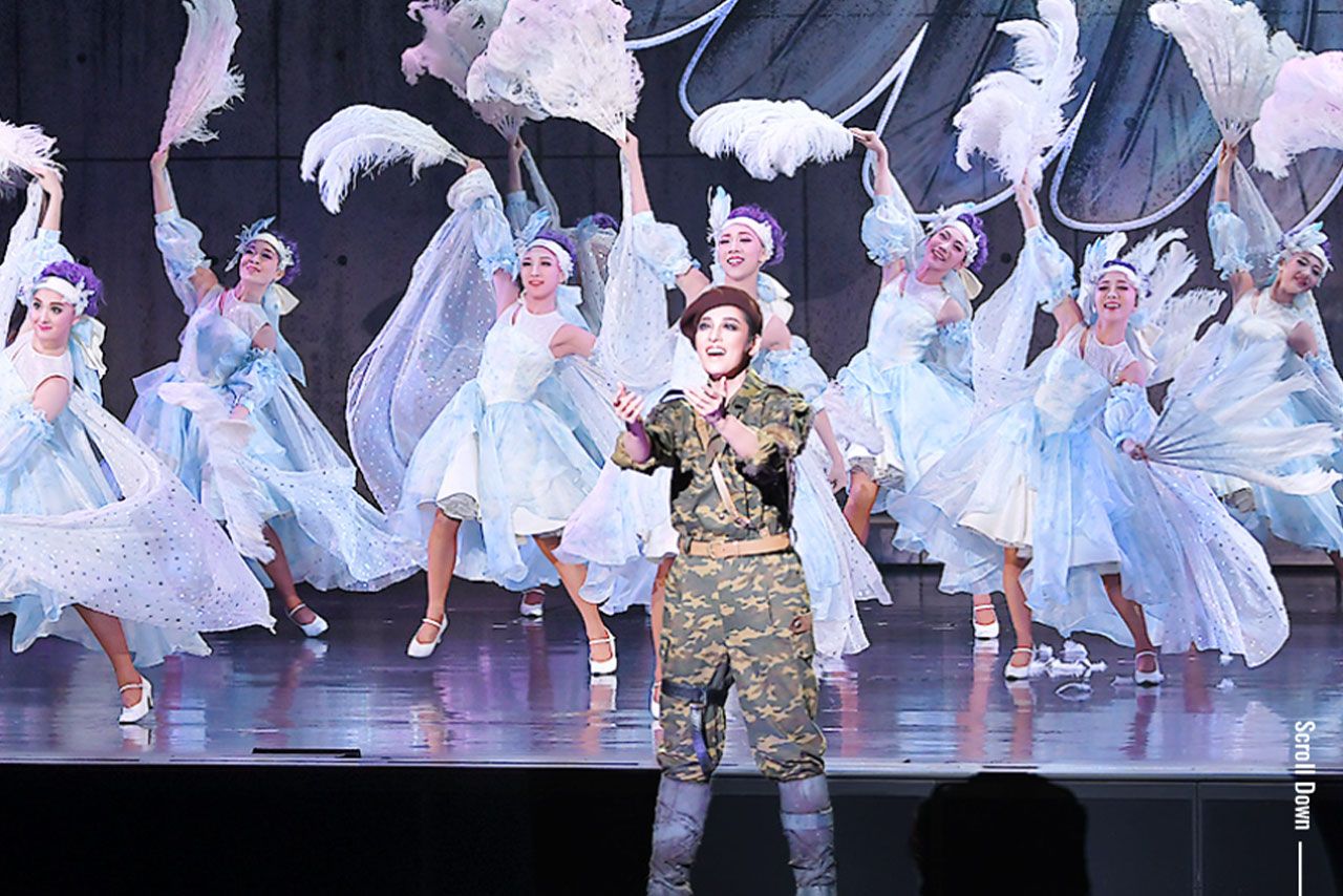 宝塚歌劇団の公式HPより