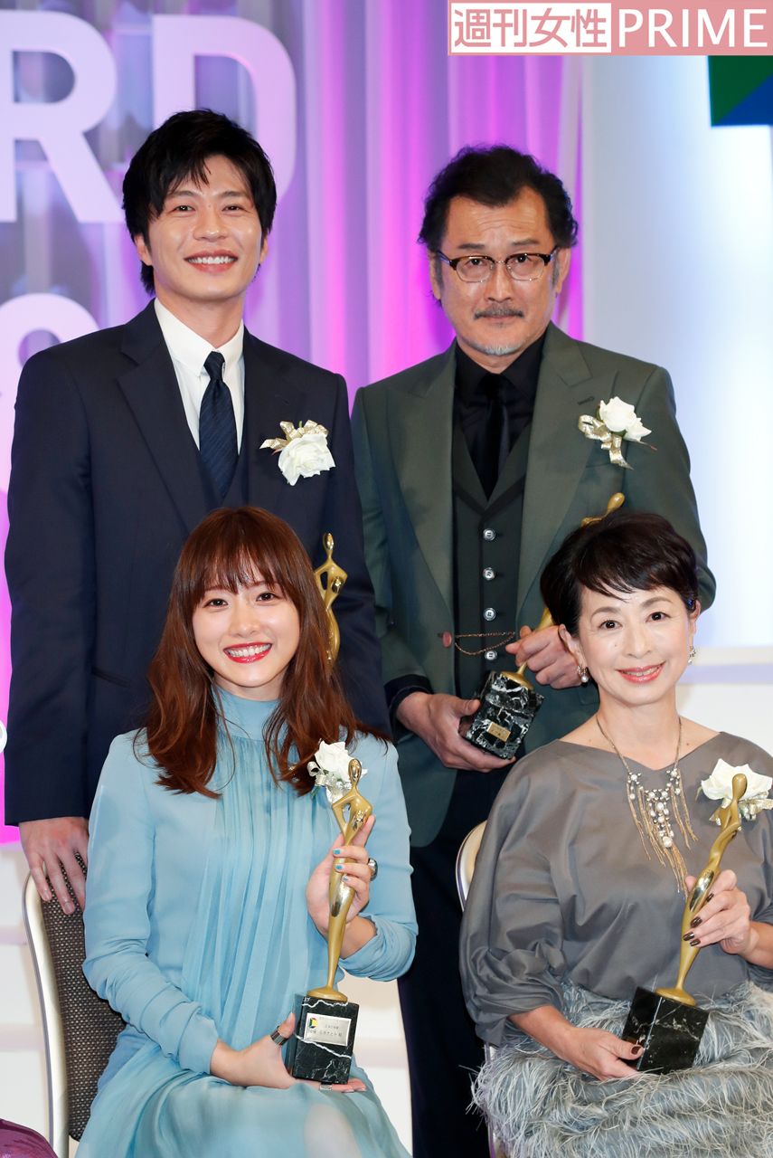 『アンナチュラル』は石原さとみの主演女優賞のほか、脚本賞など過去最多の6冠を受賞。助演女優賞には『陸王』の阿川佐和子が