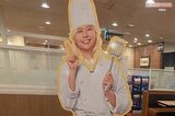『Mrs. GREEN APPLE』×『ガスト』、店頭に貼られた「メニュー表持って帰らないで…