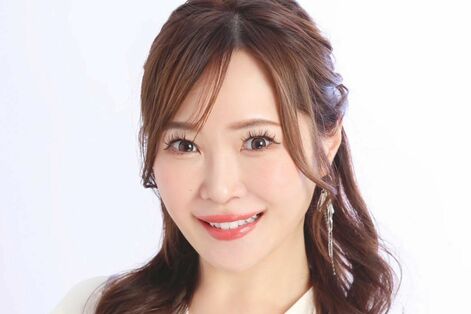《あの占い師たちは、イマ》“スピリチュアル女子大生”として活躍・CHIEさん、明かした“レオ様”鑑定の裏…