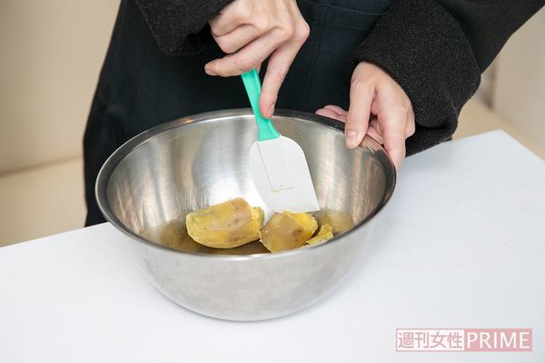 ドラムプレイで鍛えた腕力で、スマートにさつまいもを制する大輝くん