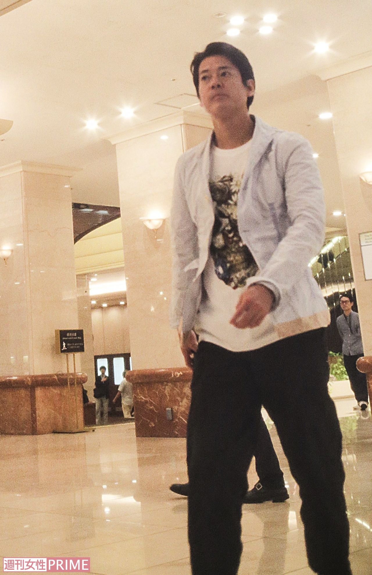 唐沢寿明のおしゃれな私服姿