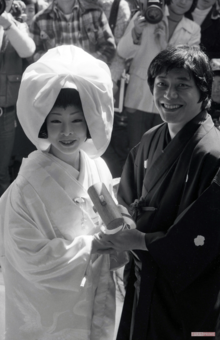 中尾彬・池波志乃夫妻、1978年3月の結婚式のもよう