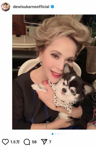 2024年11月に亡くなった愛犬パールちゃんとデヴィ夫人（公式インスタグラムより）