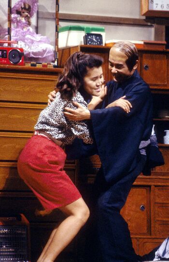 片岡鶴太郎と山田邦子。『オレたちひょうきん族』（フジテレビ系）より