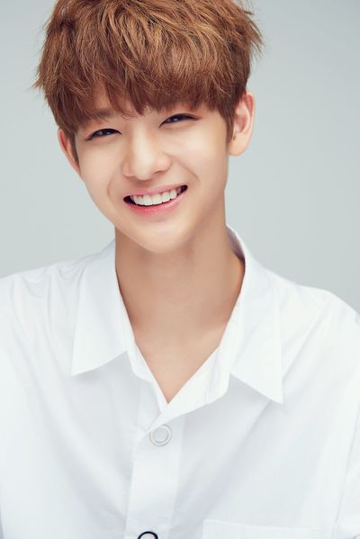 ペ・ジンヨン　（c）CJDigitalMusicAllrightsreserved.（c）2017PONYCANYONINC.