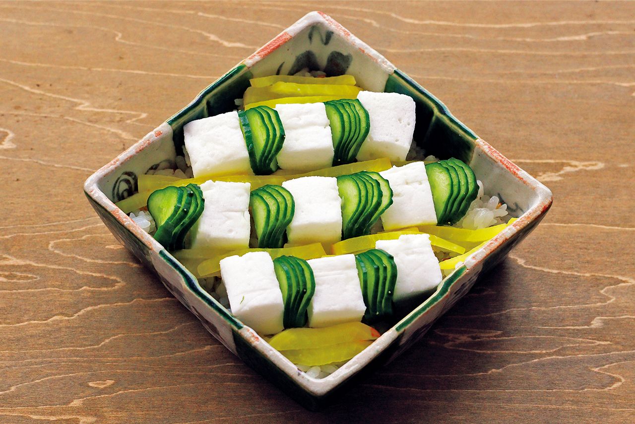 はんぺんとたくあんのちらし寿司