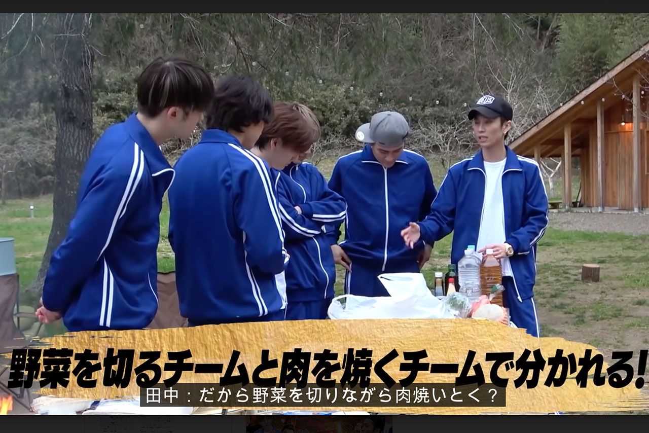 SixTONESがYouTubeでバーベキュー企画に挑戦（公式チャンネルより）